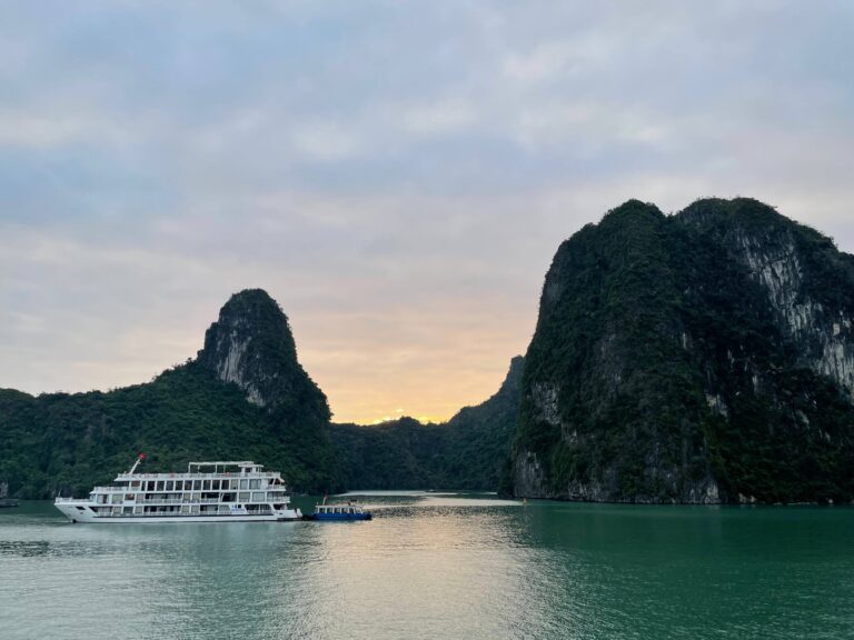 A view of the sunrise in Halong Bay